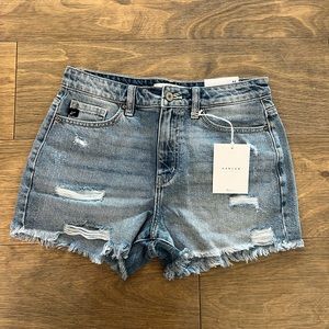 KanCan distressed shorts, Size M, new with tags, never worn!